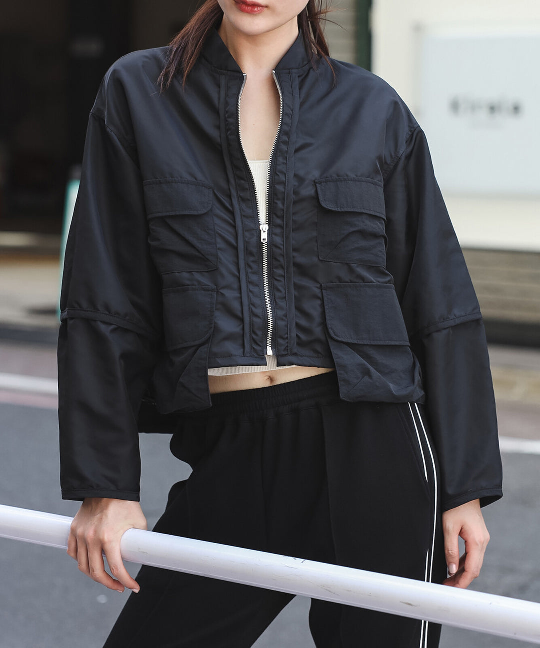 【TOPWHOLE】機能口袋短版尼龍外套 Japan E-Shop