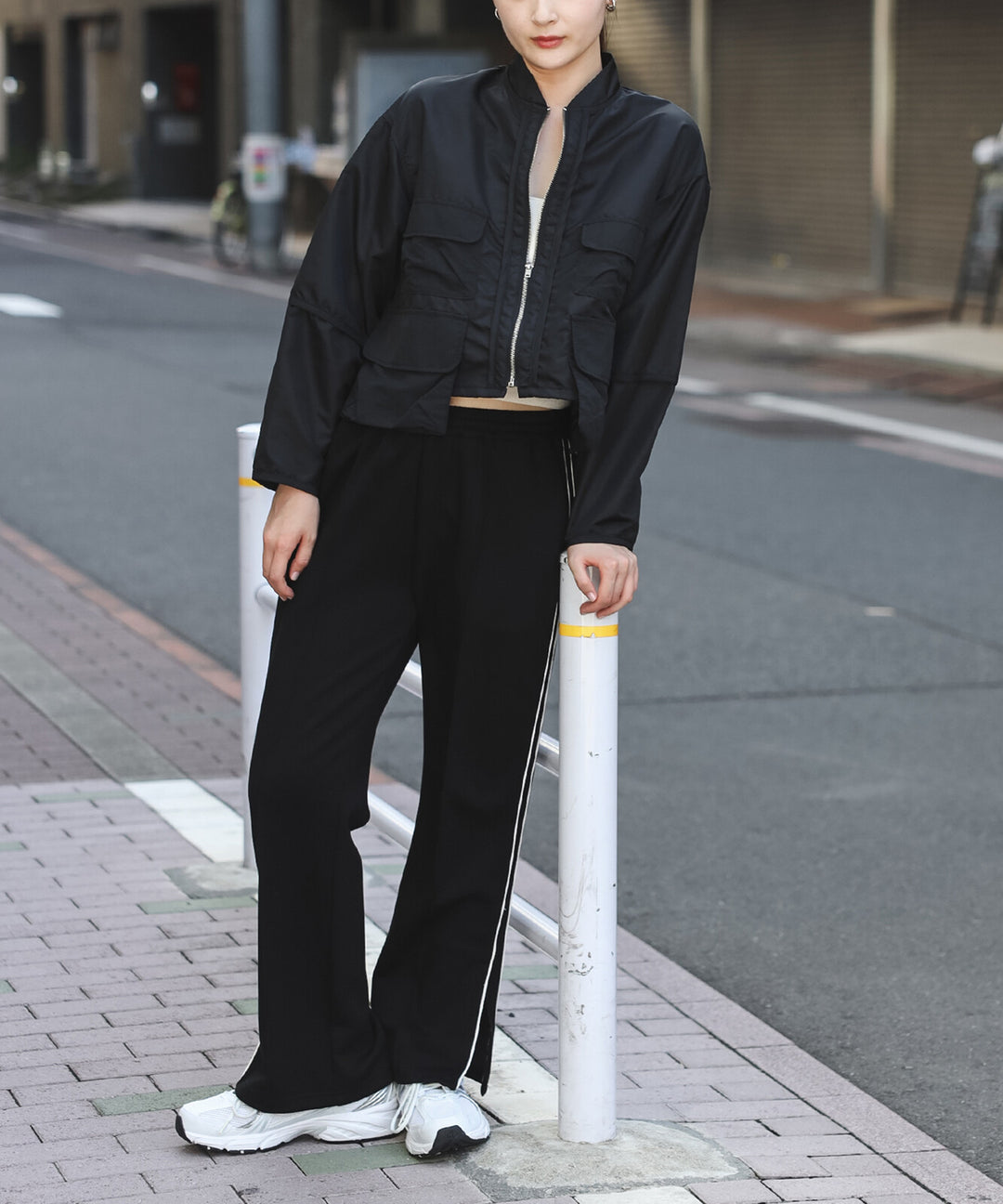 【TOPWHOLE】機能口袋短版尼龍外套 Japan E-Shop