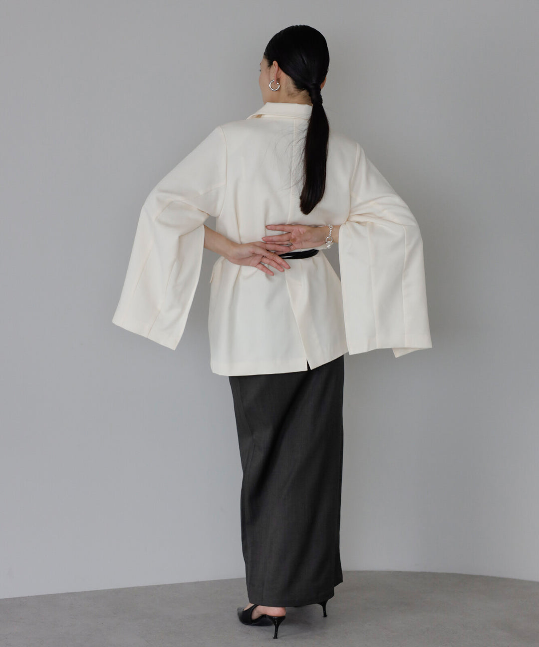 【TOPWHOLE】袖開衩腰帶西裝外套 Japan E-Shop