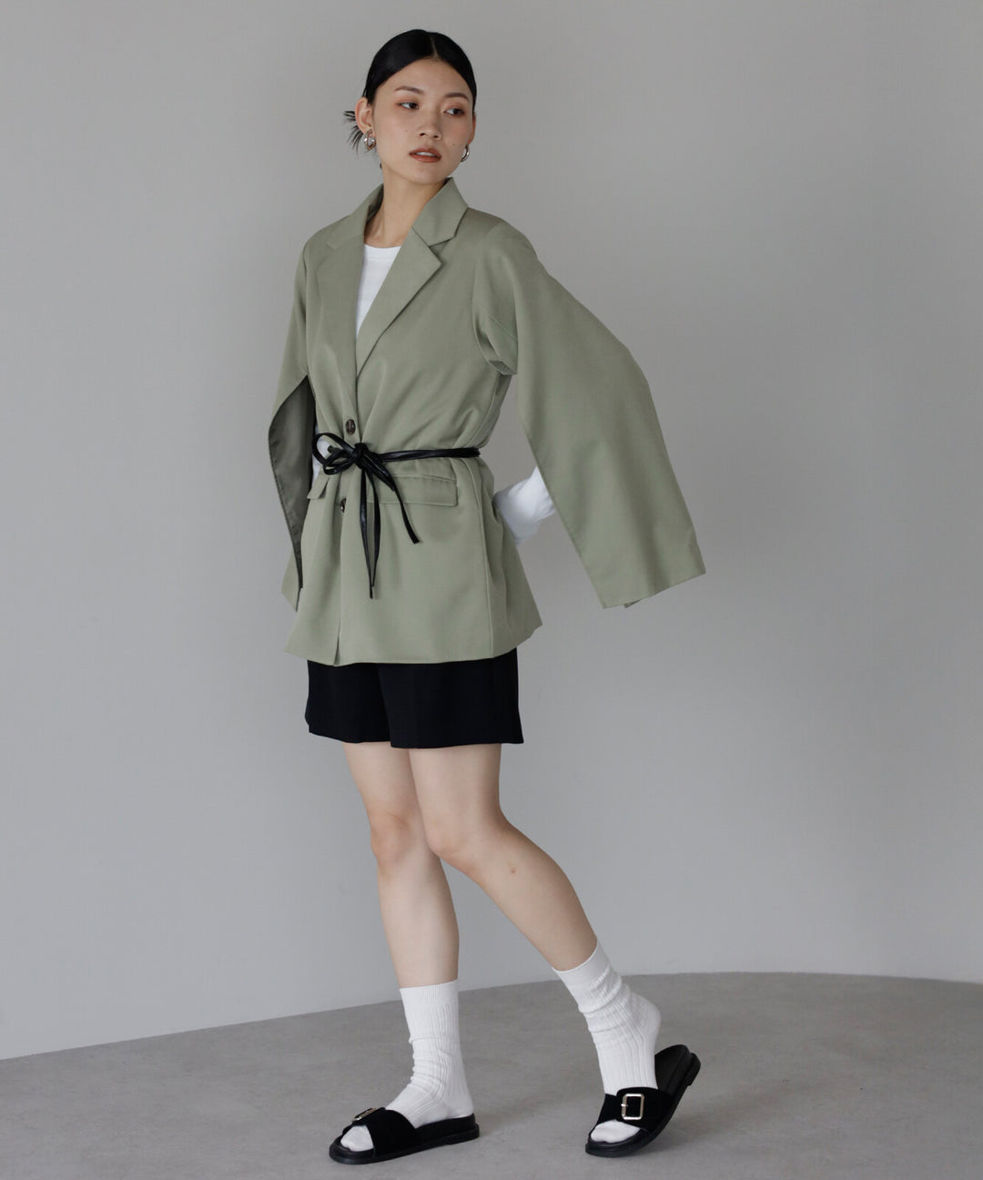 【TOPWHOLE】袖開衩腰帶西裝外套 Japan E-Shop
