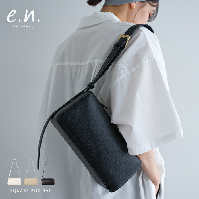 【evernavy】壓紋合成皮革方形盒型肩背包 Japan E-Shop