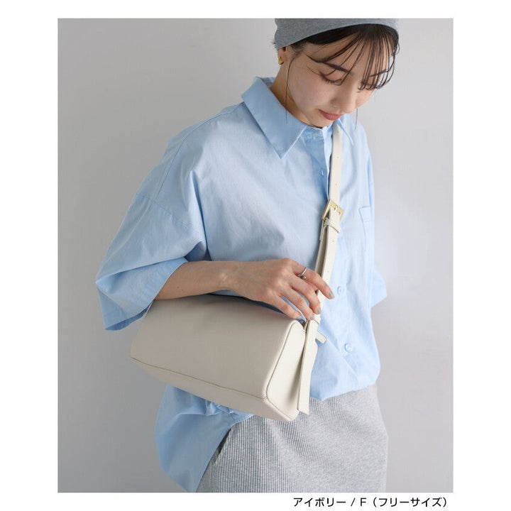 【evernavy】壓紋合成皮革方形盒型肩背包 Japan E-Shop