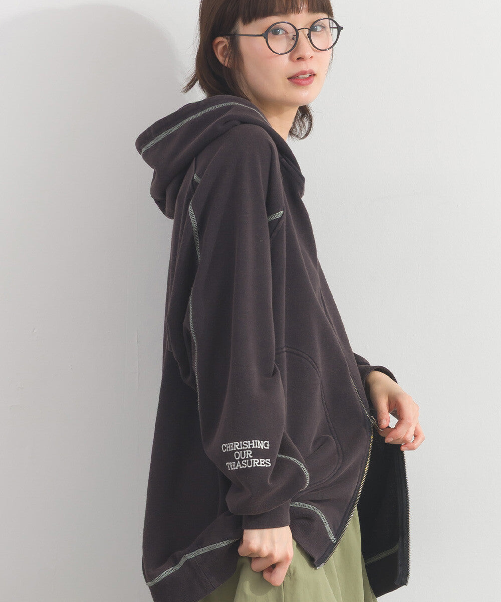 【iriey】撞色縫線刺繡 厚刷毛 拉鍊連帽外套 Japan E-Shop