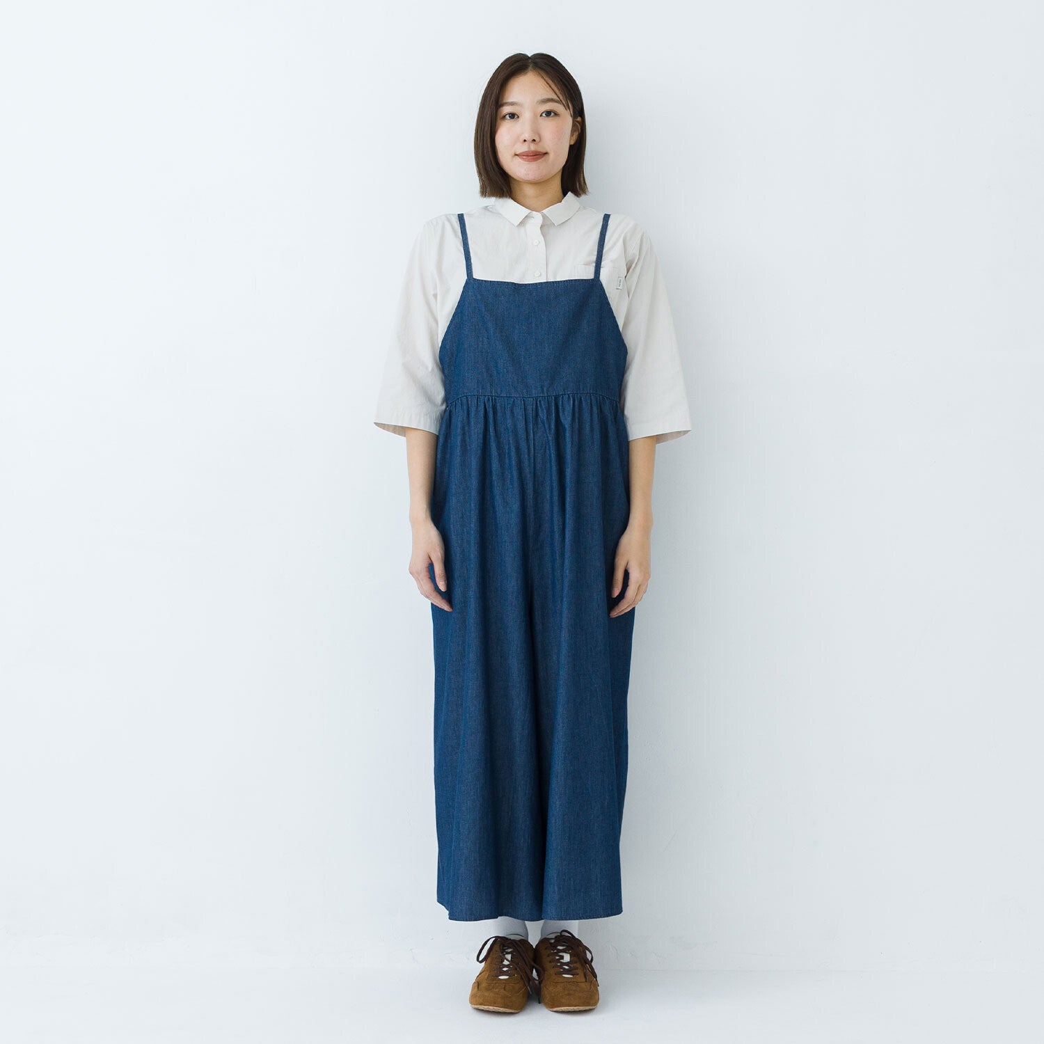 【kermu】輕磅棉質丹寧寬版吊帶連身褲 Japan E-Shop