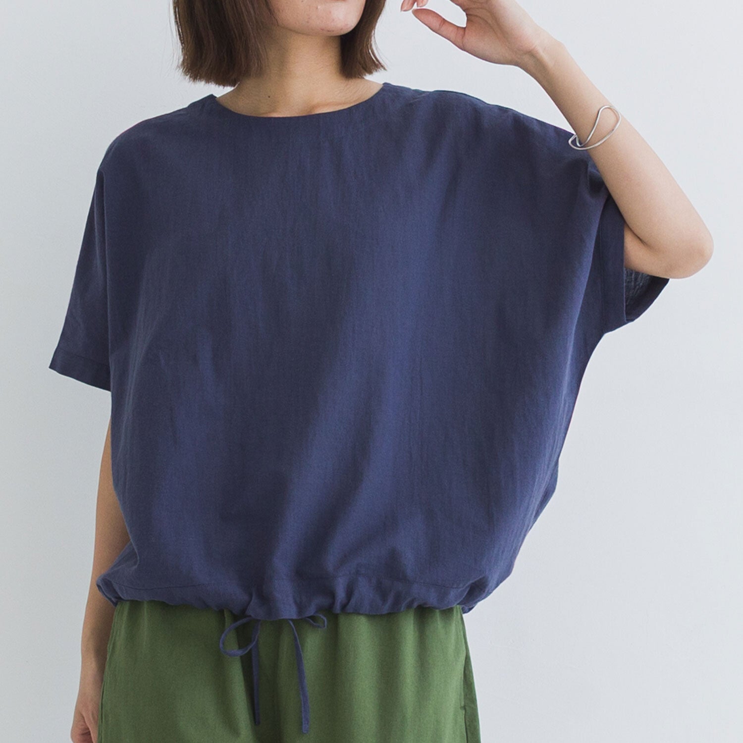【kermu】棉麻透感抽繩寬版上衣 Japan E-Shop