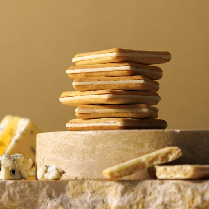 日本人氣伴手禮 TOKYO MILK CHEESE FACTORY 東京牛奶芝士工廠 黑白松露芝士夾心餅