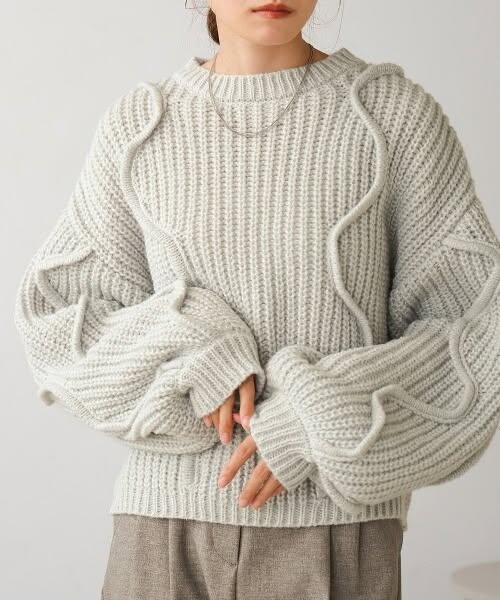 50%off中 Bab 日系波浪滾邊澎袖粗針織上衣 (FREE size)