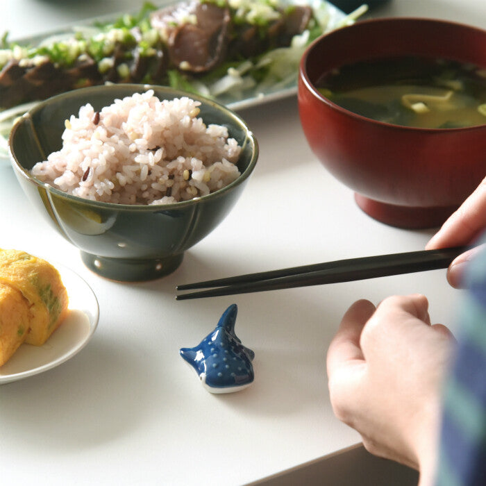 natural69 波佐見燒 鯨鯊造型筷架 日本製